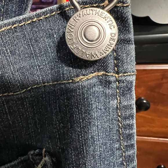 Wallflower Classic Blue Denim Jeans - Picture 3 of 5